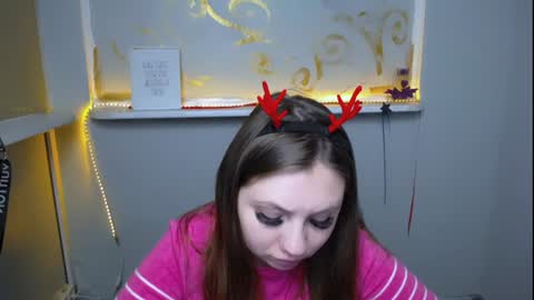 Snapshot of luizaheems_ chatting on 12.24.24 Luiza online show from 12.24.24