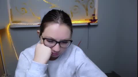 Snapshot of luizaheems_ chatting on 02.17.25 Luiza online show from 02.17.25