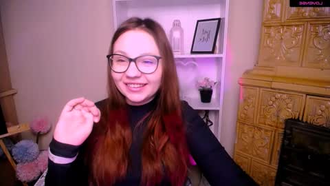 Snapshot of luizaheems_ chatting on 12.17.25 Luiza online show from 12.17.25