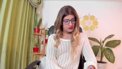 Luka Castillo online show from 04.25.26