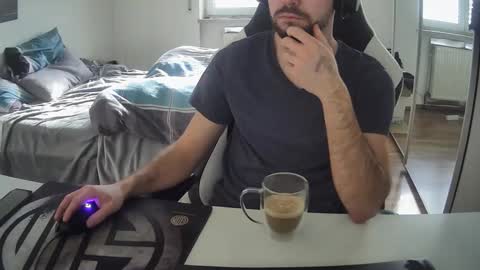 Snapshot of lukasschoetz chatting on 02.09.25 lukasschoetz online show from 02.09.25