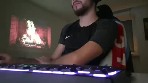 Snapshot of lukasschoetz chatting on 11.15.25 lukasschoetz online show from 11.15.25