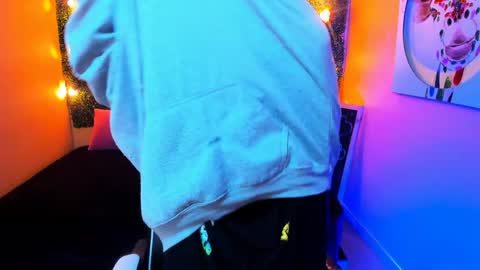 Snapshot of luke_howland chatting on 01.13.25 Luke online show from 01.13.25