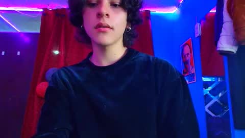 Snapshot of luke_howland chatting on 03.03.25 Luke online show from 03.03.25