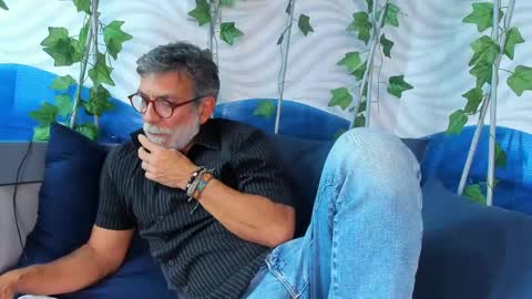 Luke Crews online show from 03.01.25