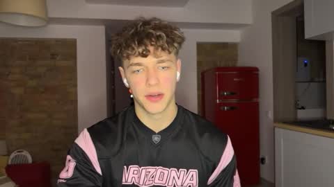 Snapshot of lukedesirable chatting on 03.06.26 lukedesirable online show from 03.06.26