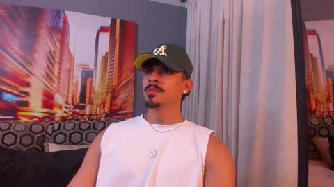 Snapshot of lukeetaylor_ chatting on 01.06.26 Luke Taylor online show from 01.06.26