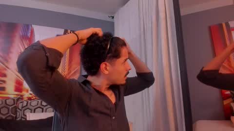 Snapshot of lukeetaylor_ chatting on 01.10.26 Luke Taylor online show from 01.10.26