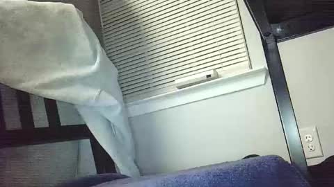 Snapshot of lukesky222 chatting on 11.12.25 Luke online show from 11.12.25