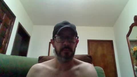 Snapshot of lukz88bigcock chatting on 12.22.25 Luke online show from 12.22.25