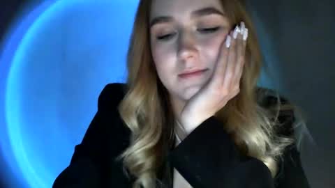 Lulu Baby18 online show from 02.05.25