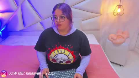 Snapshot of lulu_kawai chatting on 09.30.25 lulu online show from 09.30.25