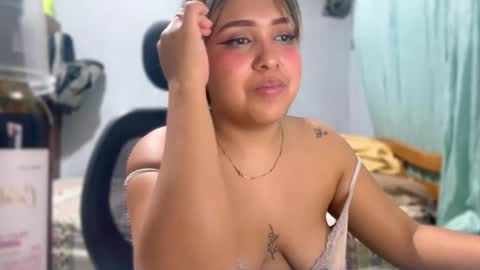 lulunini2004 online show from 02.03.26