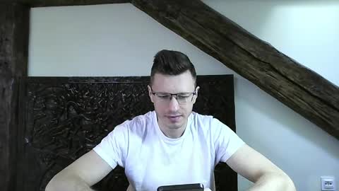 Andrew independent model 2000-0000 CET daily online show from 05.10.26