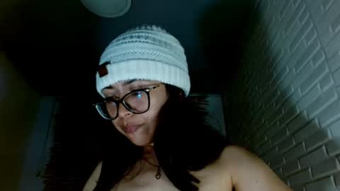 Snapshot of luna_7_777 chatting on 03.11.25 Luna online show from 03.11.25