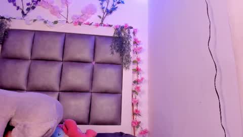 Snapshot of luna__scarlett chatting on 07.07.26 luna online show from 07.07.26