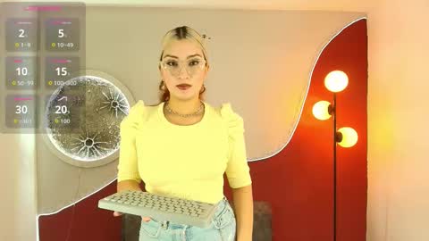 luna__velvet online show from 03.07.26