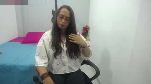 luna__white online show from 06.15.26
