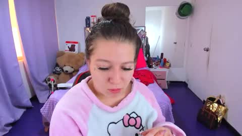 luna_analya online show from 04.10.26