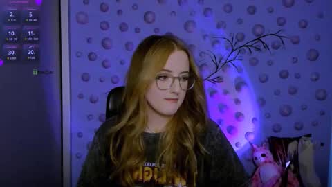 luna_berryy online show from 02.17.26