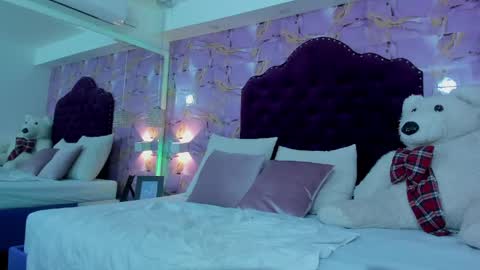 Snapshot of luna_bloomm_ chatting on 05.15.26 Luna Bloom online show from 05.15.26