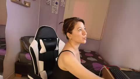 Snapshot of luna_desiree chatting on 06.16.26 luna_desiree online show from 06.16.26