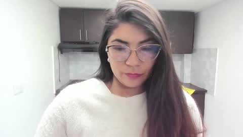 luna  online show from 10.21.25