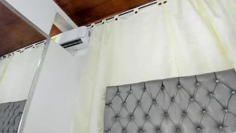 Luna Eva online show from 02.10.25