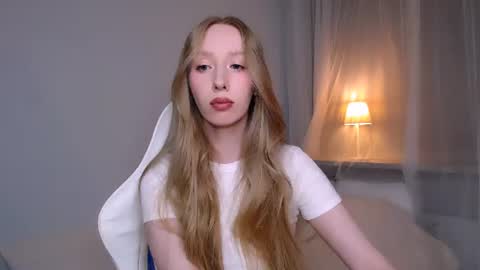 Snapshot of luna_insanity chatting on 07.14.26 Luna online show from 07.14.26