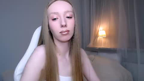 Snapshot of luna_insanity chatting on 08.03.26 Luna online show from 08.03.26