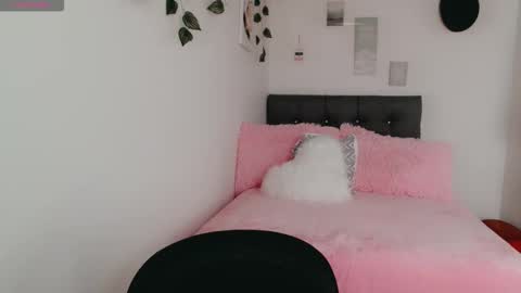 Snapshot of luna_lgomez chatting on 02.10.26 luna online show from 02.10.26