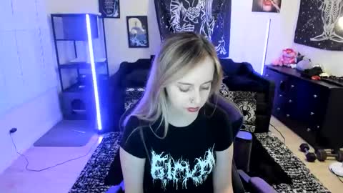 Luna online show from 04.30.26