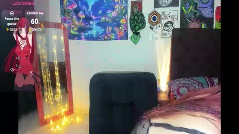 Snapshot of luna_ray420 chatting on 11.14.25 MISS LUNA online show from 11.14.25