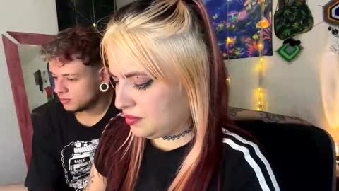 luna_rayy online show from 10.19.25