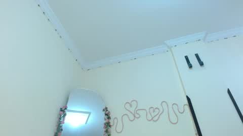 Luna Rougets online show from 04.06.26