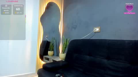 luna_sophya online show from 09.13.25