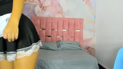 Snapshot of luna_sweeett_ chatting on 02.05.25 Luna online show from 02.05.25