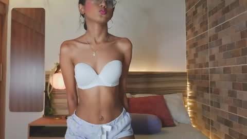 luna_valen online show from 06.14.26