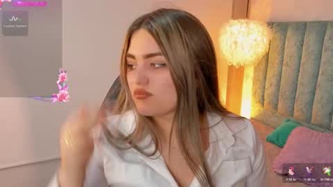 Snapshot of luna_volk chatting on 09.10.25  Luna online show from 09.10.25