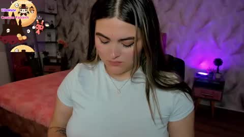 Snapshot of luna_volk chatting on 10.23.25  Luna online show from 10.23.25