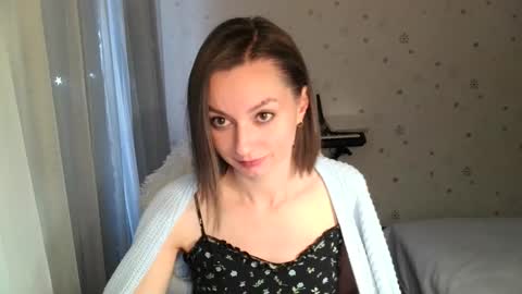 lunaa_bluee online show from 10.29.25