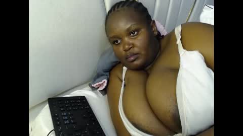 lunabloom01 online show from 02.07.26