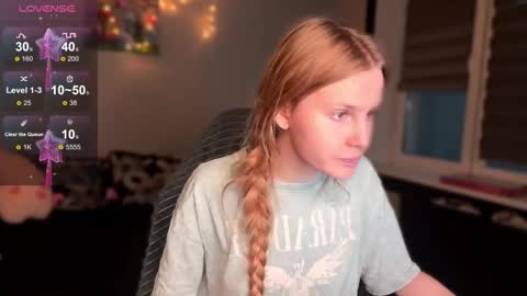 Britney online show from 12.14.25