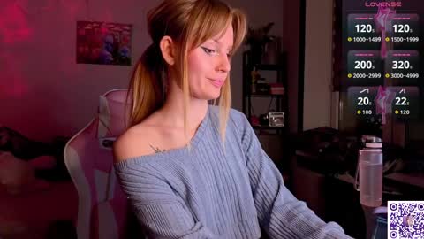 Snapshot of lunacyy chatting on 04.09.26 Britney online show from 04.09.26