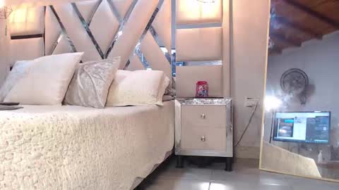 LUNA online show from 10.25.25