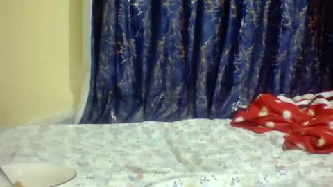 lunah_kitty online show from 04.17.26