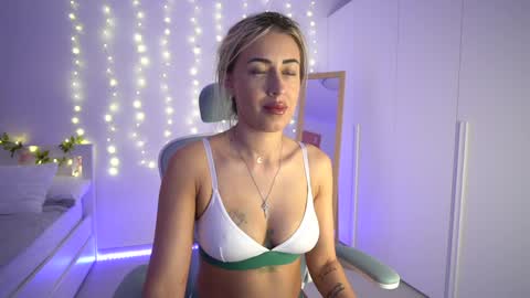 Laura online show from 12.06.24