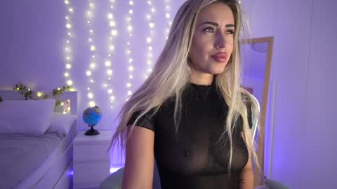 Laura online show from 12.11.24