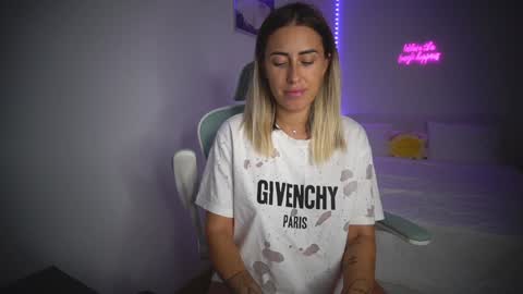 Laura online show from 10.28.25