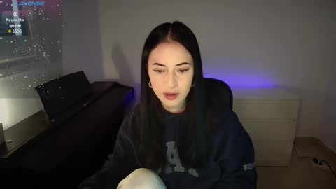 lunainsilk online show from 12.03.25